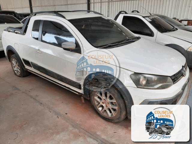 VOLKSWAGEN SAVEIRO CE CROSS 1.6 TOTAL FLEX 2014